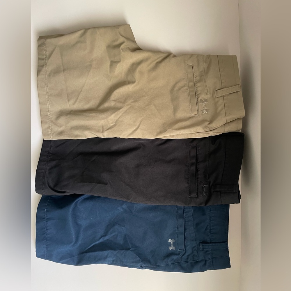 Boys UNDER ARMOUR SIZE 12 golf shorts